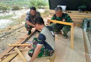 Tingkatkan Kerja Konstruksi, Satgas TMMD Kembangkan Teknik Pembuatan Bagesting