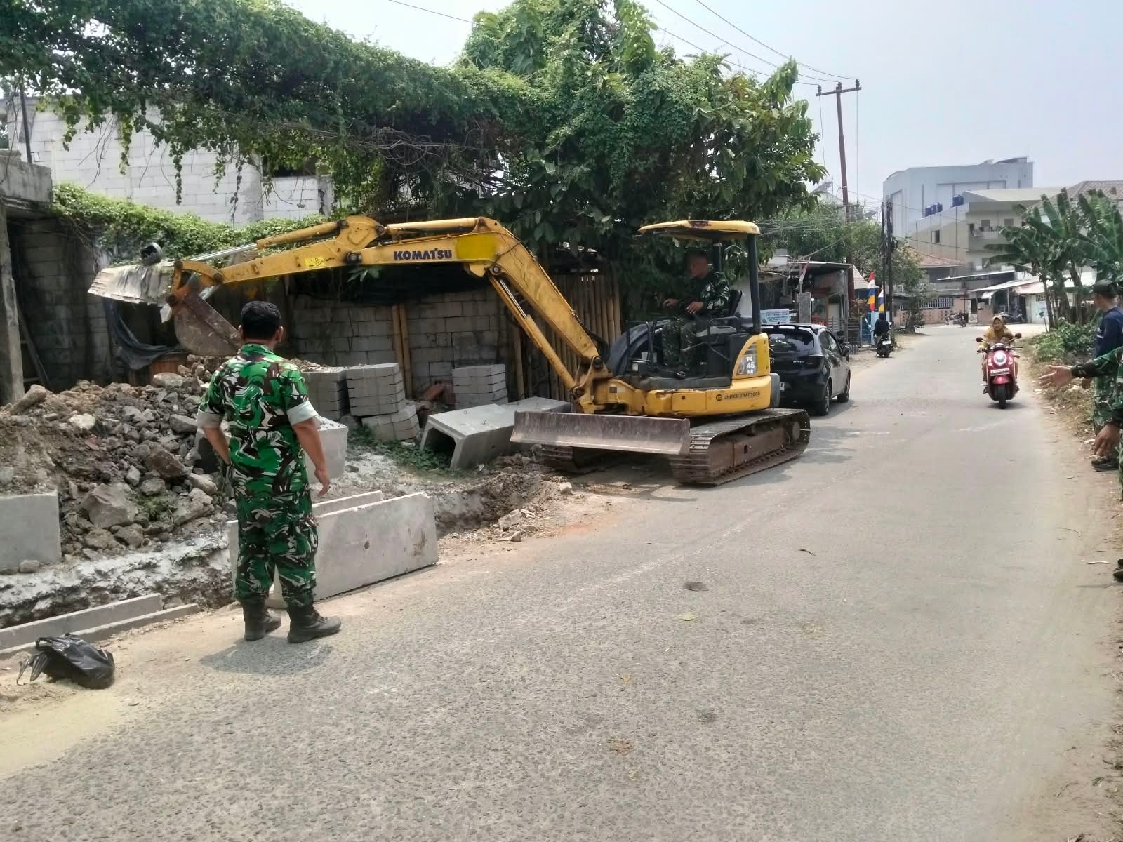 Satgas TMMD Perbaiki Sistem Drainase untuk Kenyamanan Warga di Tangerang