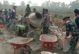 Peningkatan Jalan Parumpanai: TNI dan Warga Sinergi dalam Proyek TMMD