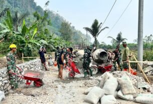 Inisiatif TMMD ke-130: Memperkuat Ekonomi Parumpanai Lewat Pembangunan Jalan Berkolaborasi