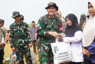 Kegiatan TMMD ke-130 hadirkan kebahagiaan bagi masyarakat melalui penyerahan bantuan