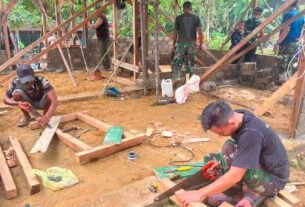 Proyek TMMD Landak Berikan Kehangatan Melalui Pembangunan Rumah Ibu Suhanim