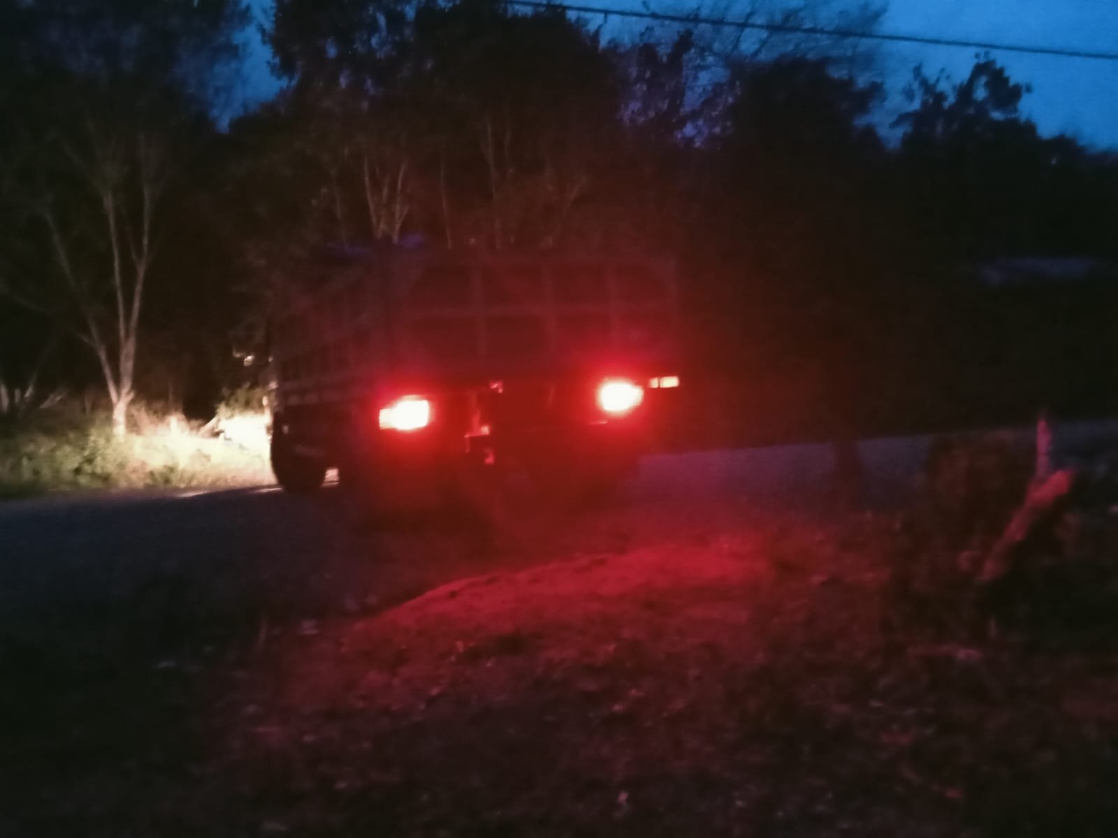 Kepedulian Satgas TMMD di Yamboi Terlihat dalam Kerja Malam yang Berkelanjutan