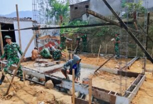 Pondasi Rumah Bapak Nanang Dikerjakan Satgas TMMD dengan Metode Canggih