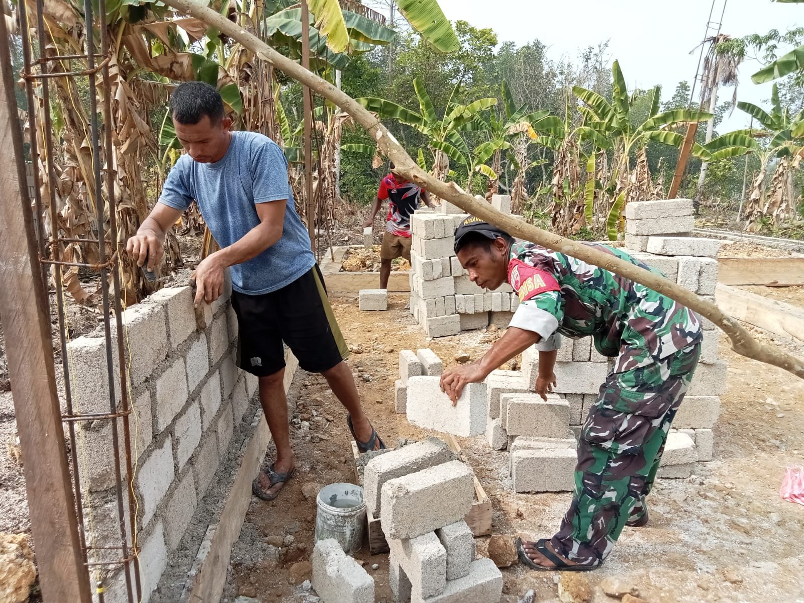 Satgas TMMD ke-130 Dukung Pembangunan Hunian Layak bagi Keluarga di Desa