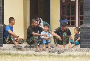 Kehangatan Sambutan Anak-Anak Saat Tim TMMD Mengunjungi Kandang Limun