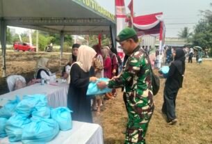 Masyarakat Sumur Bandung Antusias Menyambut Program Pangan Terjangkau TNI