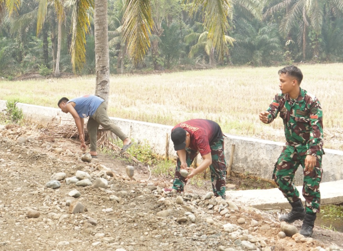 Pembangunan Jalan TMMD ke-130 Diharapkan Mudahkan Akses dan Kesejahteraan Warga