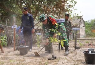 TMMD Ke-130 Tingkatkan Kesadaran Lingkungan Lewat Penanaman Pohon Bersama TNI