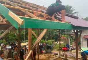 Keluarga Bu Suhanim Sambut Kehangatan Dalam Pembangunan Rumah Baru
