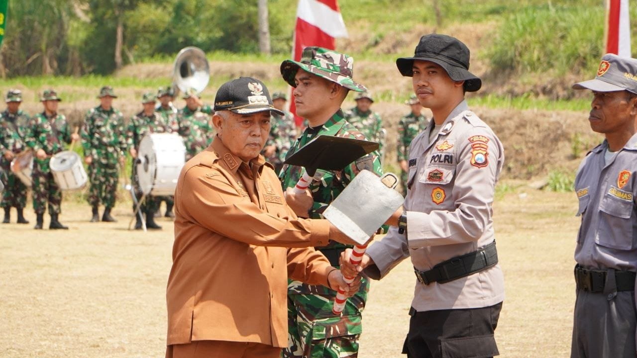 Bupati Malang Dorong Sinergi TNI dan Masyarakat Lewat TMMD ke-130